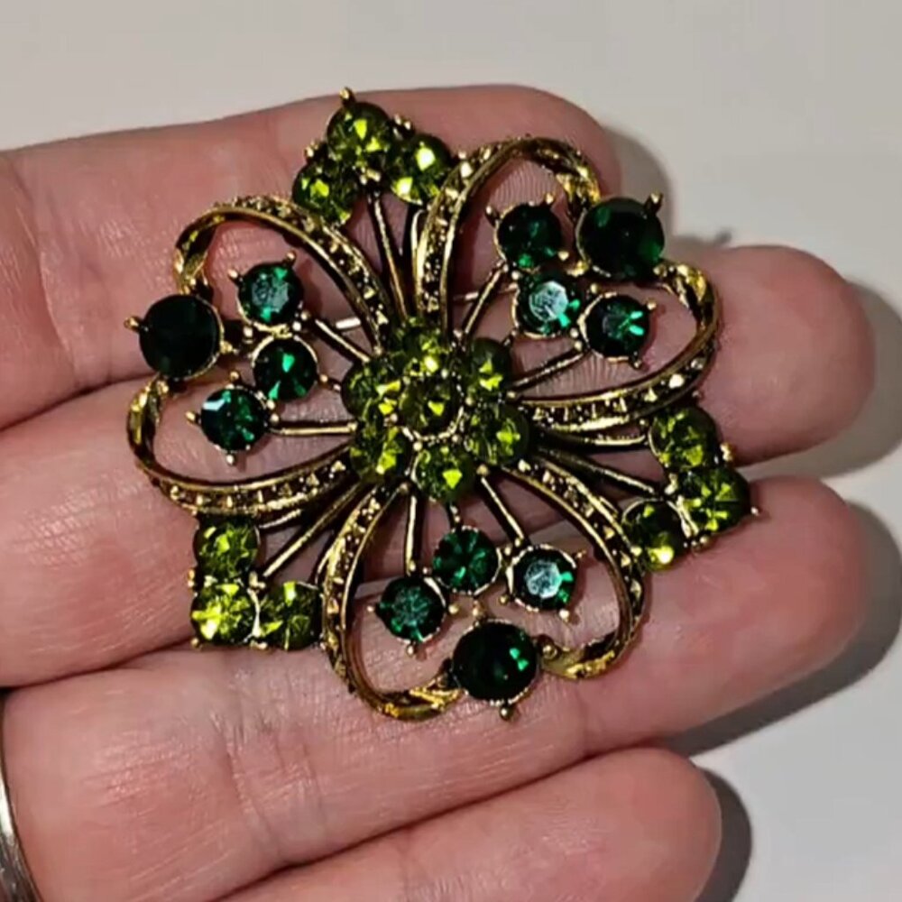 Classic Faux Jewel Heart Brooch Greens on Goldtone Metal Elegant
